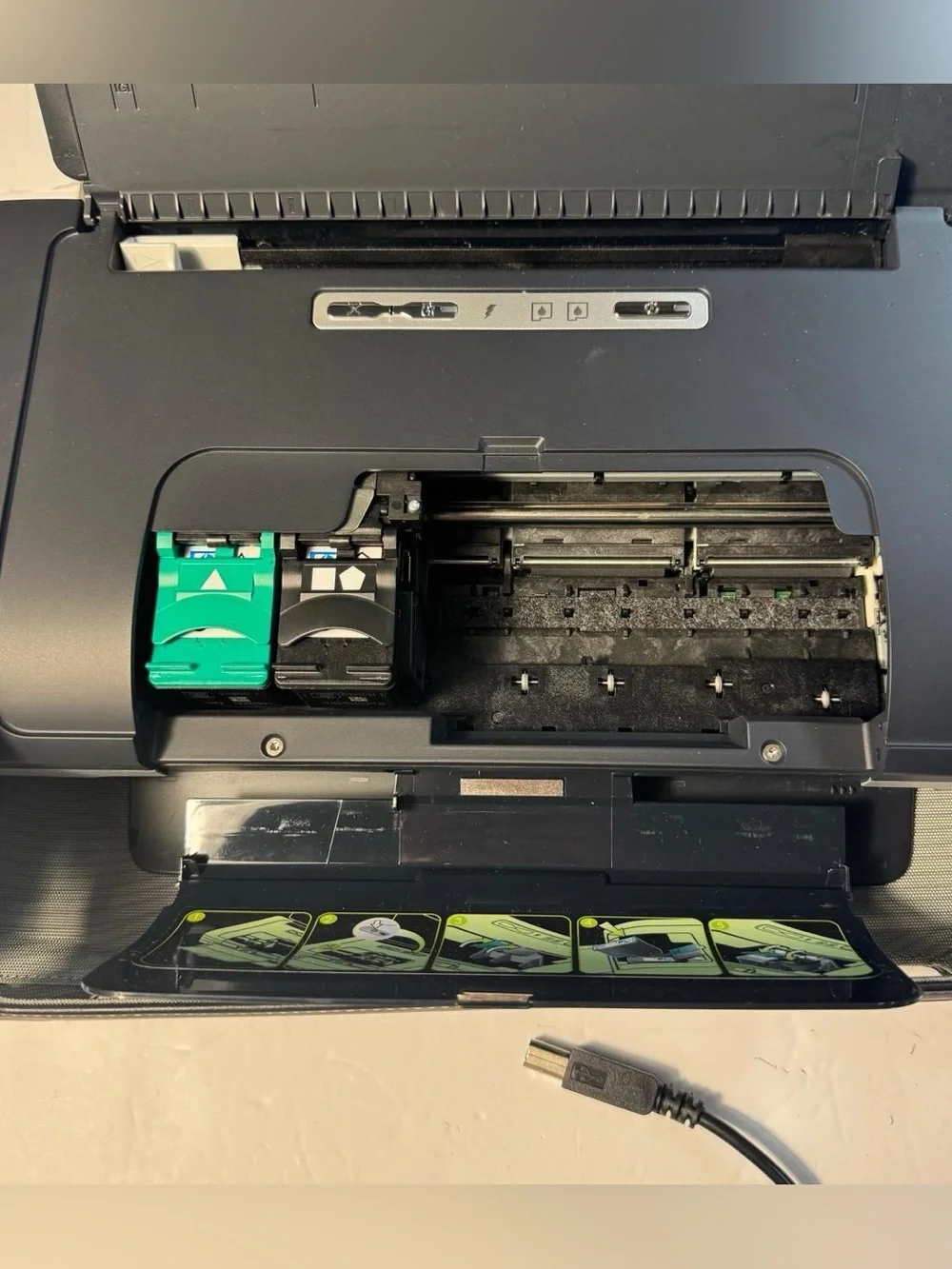 HP OfficeJet H470 Mobile Inkjet Printer with Leather Carrying Case & Accessories
